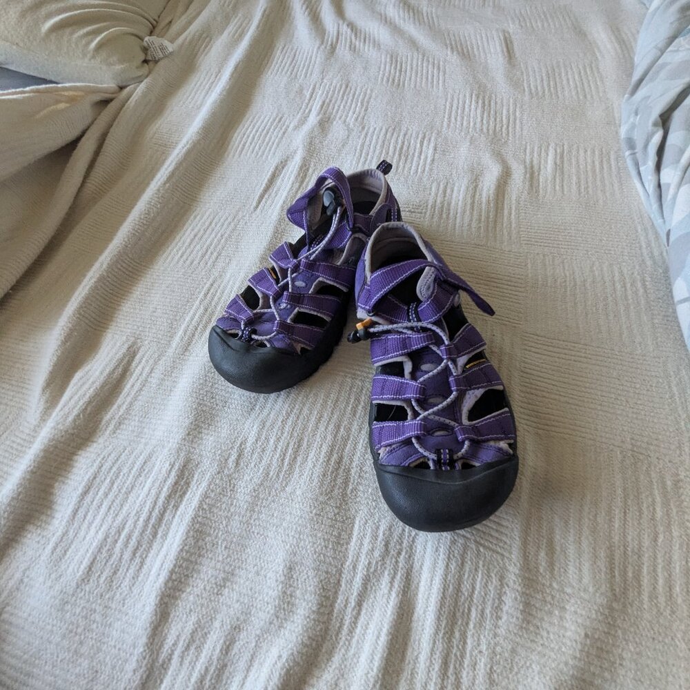 Keen Footwear Washable Waterproof Athletic Hiking Walking Shoes Sandals SIze 6